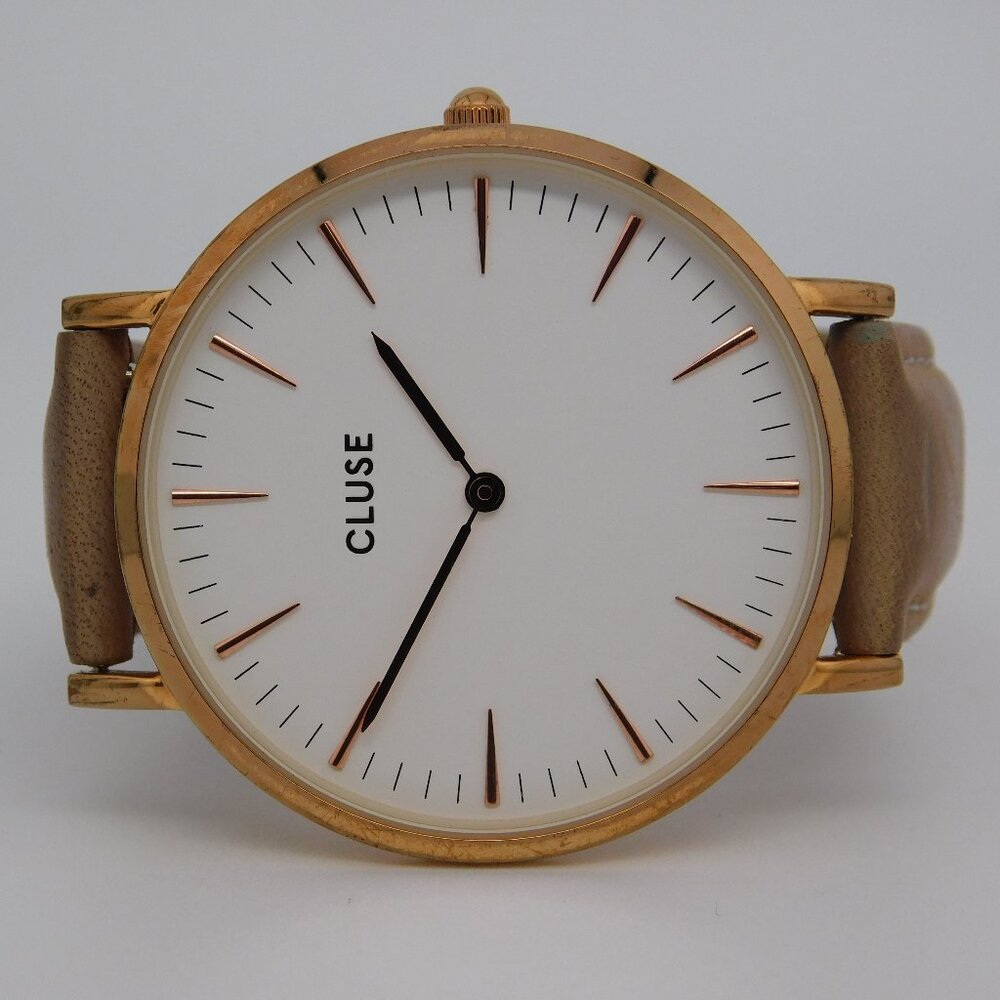Cluse Genuine Leather Quartz Analog Women's Watch New Battery